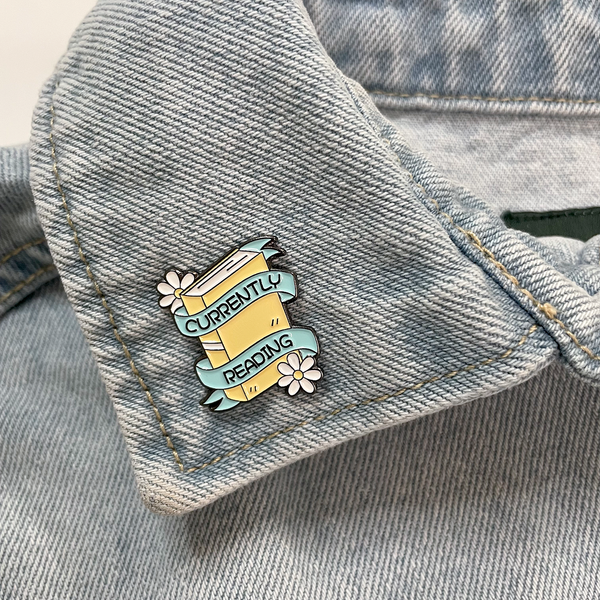 CURRENTLY READING ENAMEL PIN